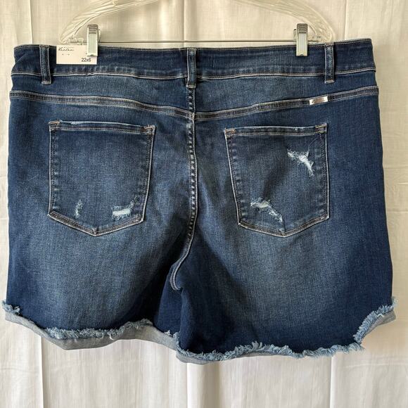 Kancan Distressed High Rise Denim Shorts Size 22 x 6 NWT Plus Size - Picture 2 of 6